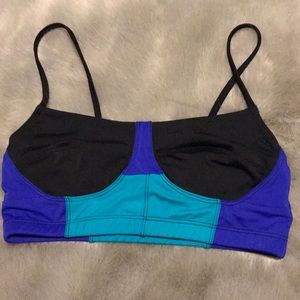 Onzie color block bra